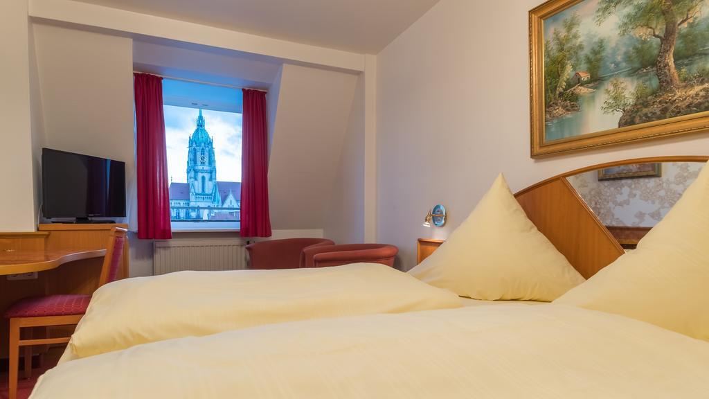 Hotel Bayernland Мюнхен Екстериор снимка