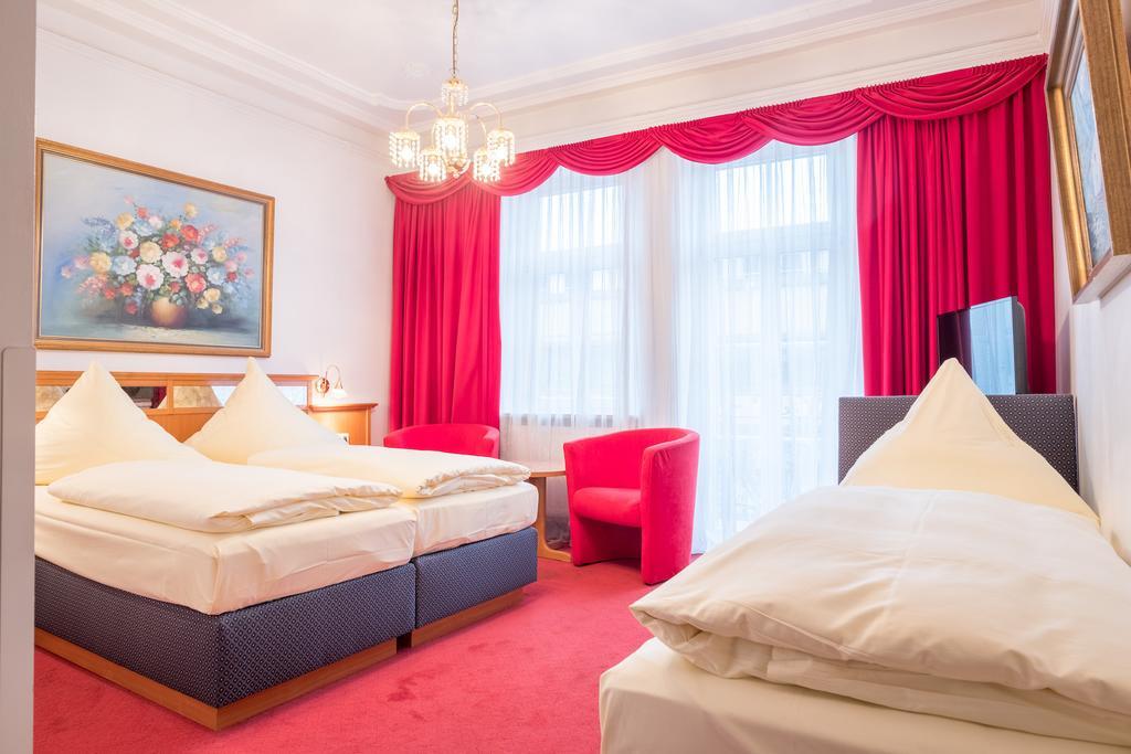Hotel Bayernland Мюнхен Екстериор снимка