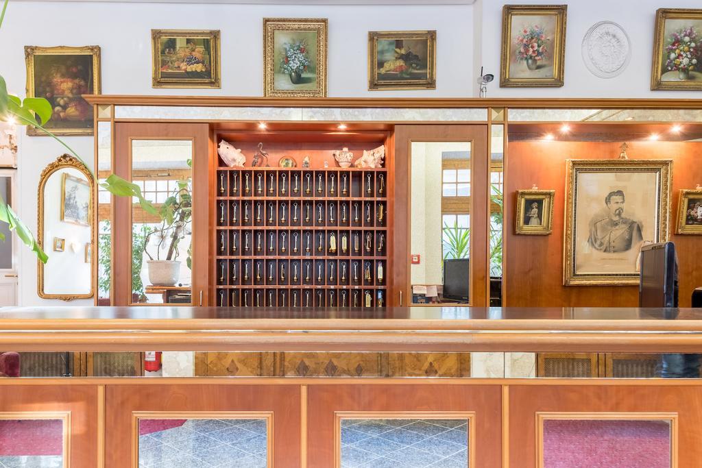 Hotel Bayernland Мюнхен Екстериор снимка